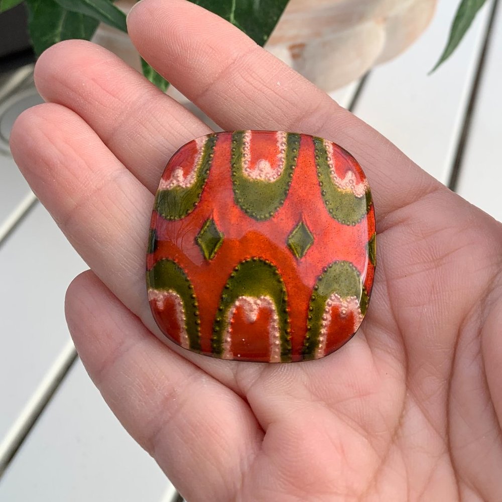 Vtg 80s Enamel Brooch NWOT
